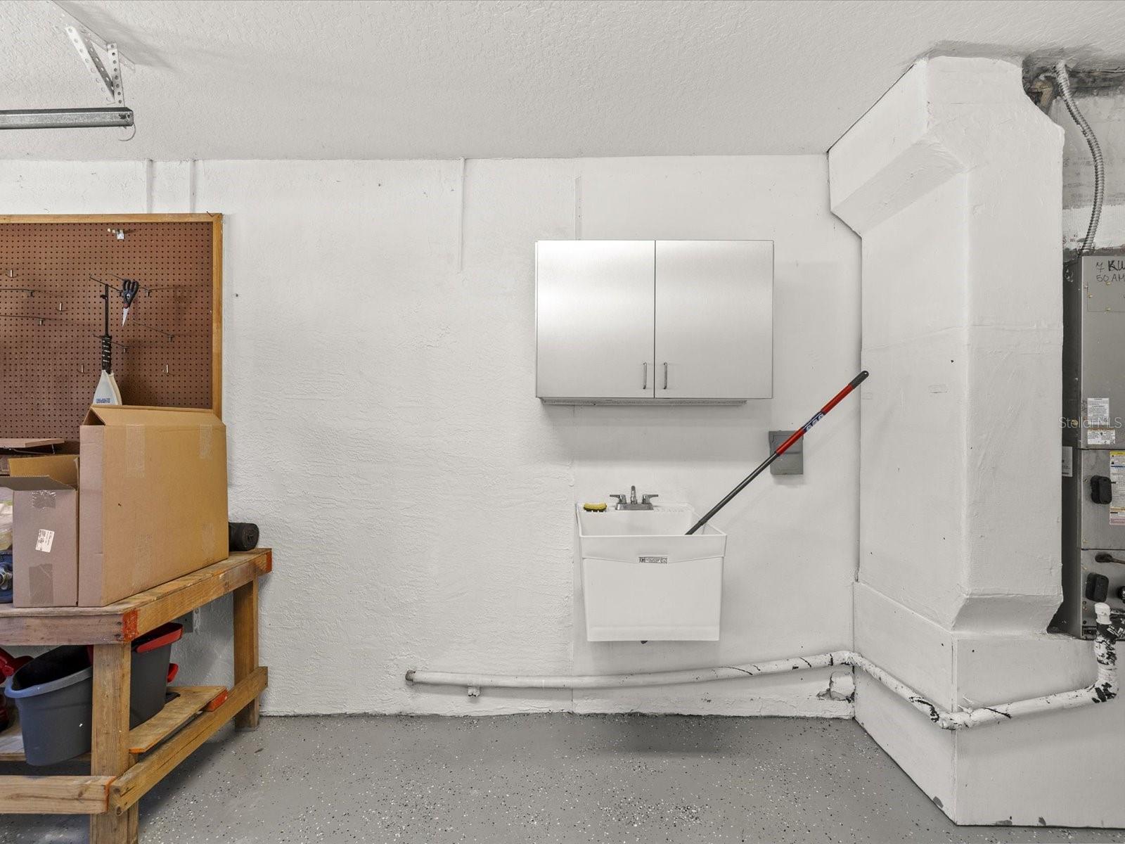 8704 CYPRESS LAKES BLVD, NEW PORT RICHEY, FL, 34653