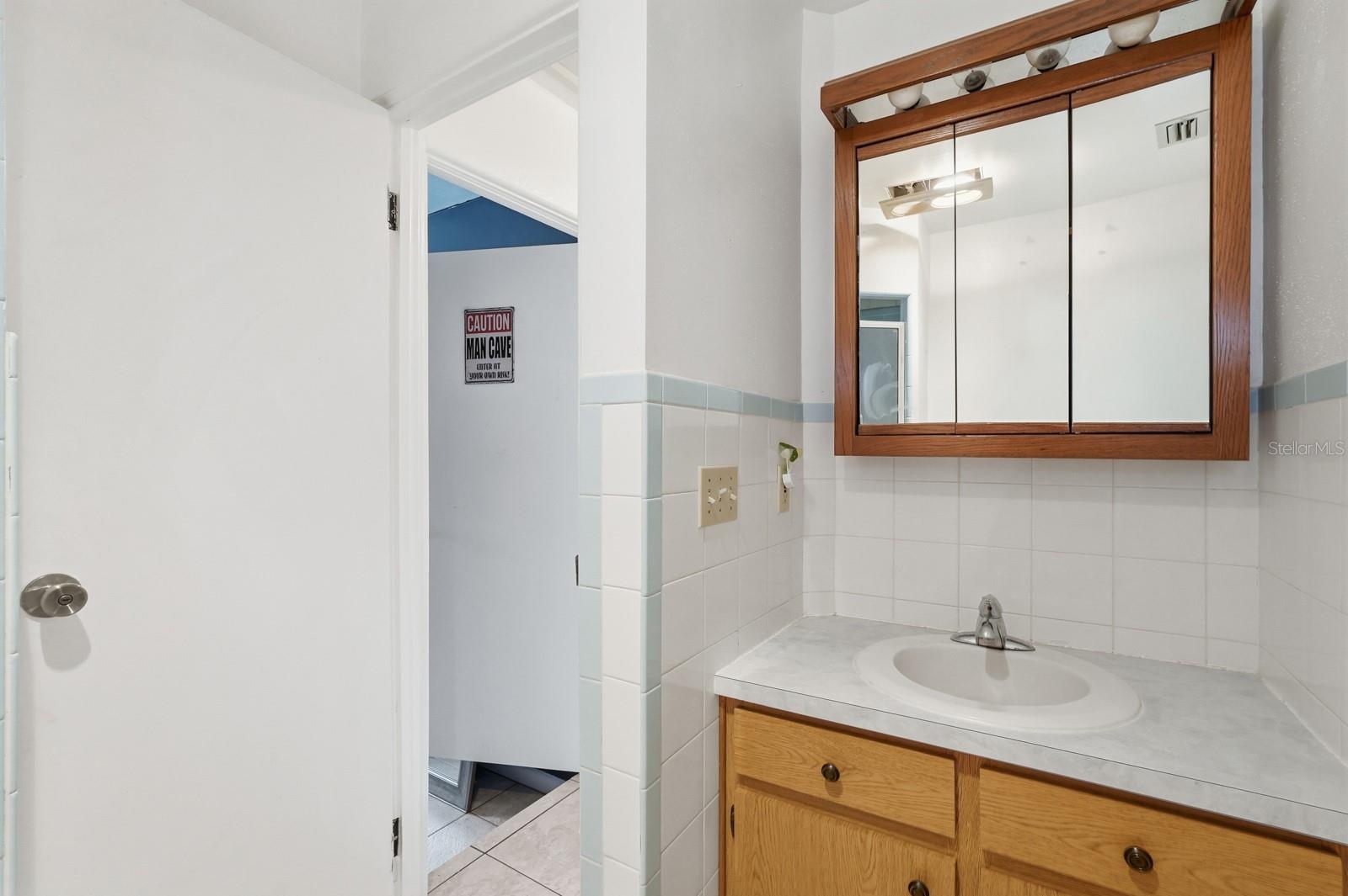 930 N AMELIA AVE, DELAND, FL, 32724