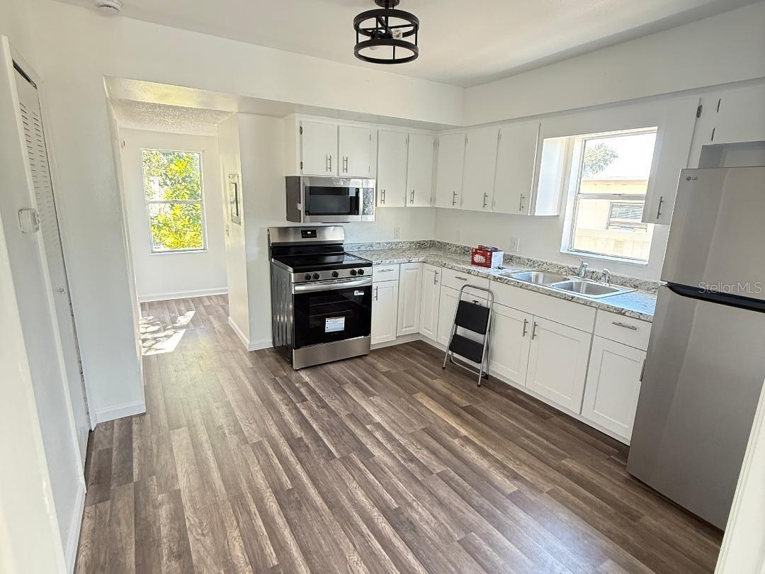 323 DORSETT AVE, LAKE WALES, FL, 33853