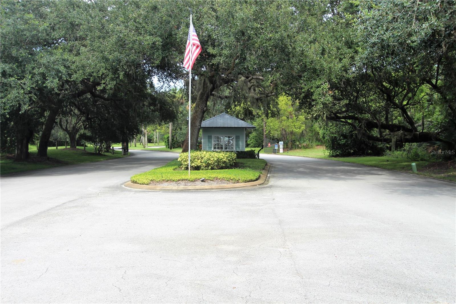 415 SIOUX BLVD, OAK HILL, FL, 32759