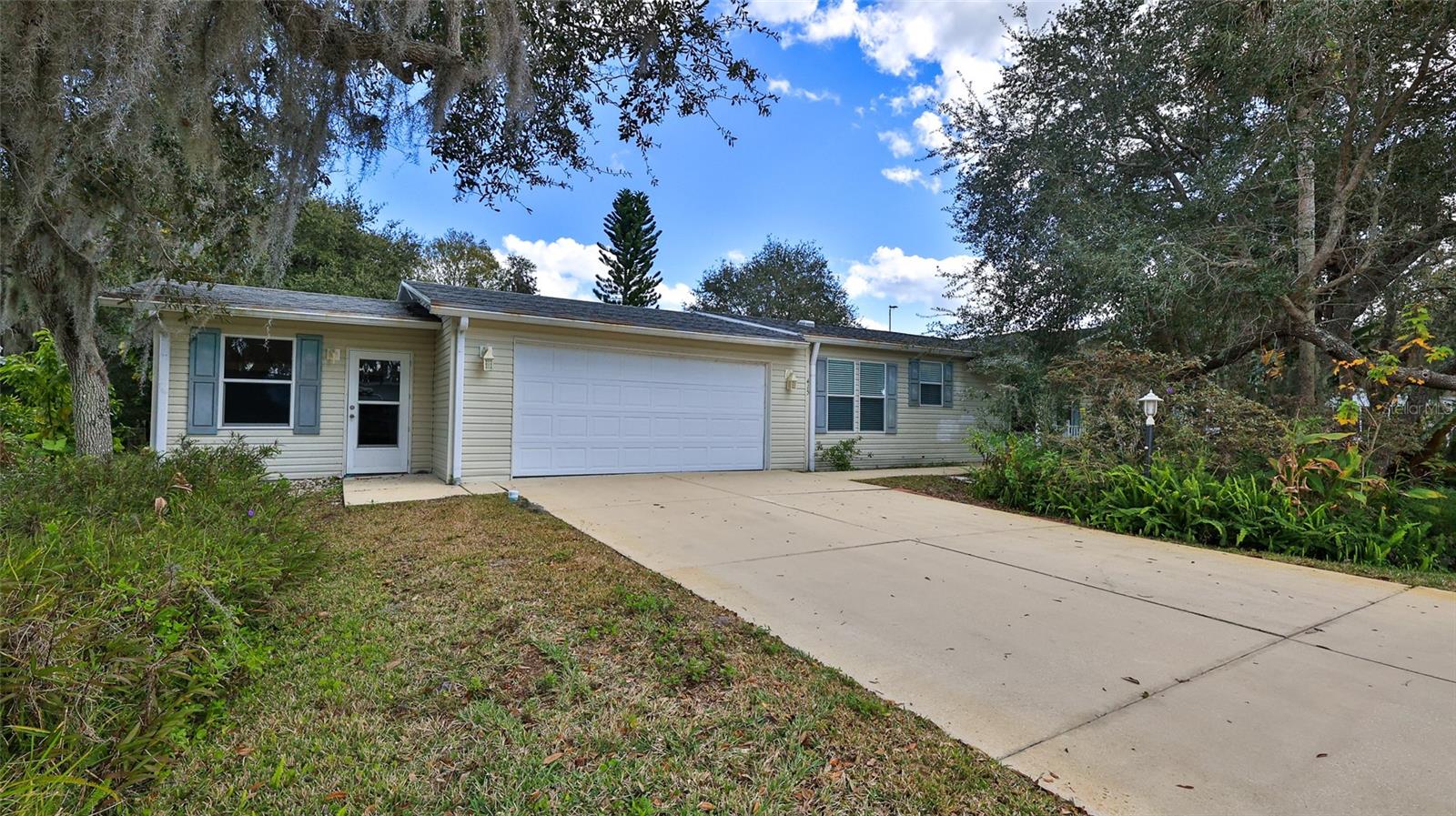 415 SIOUX BLVD, OAK HILL, FL, 32759