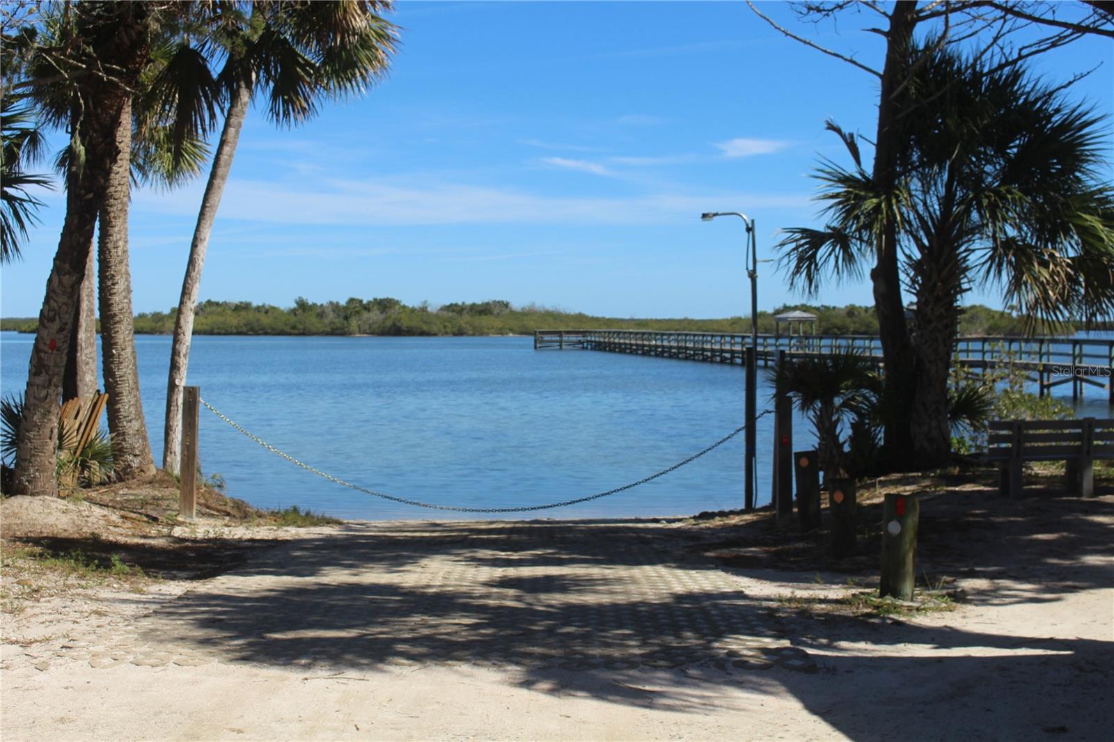 415 SIOUX BLVD, OAK HILL, FL, 32759