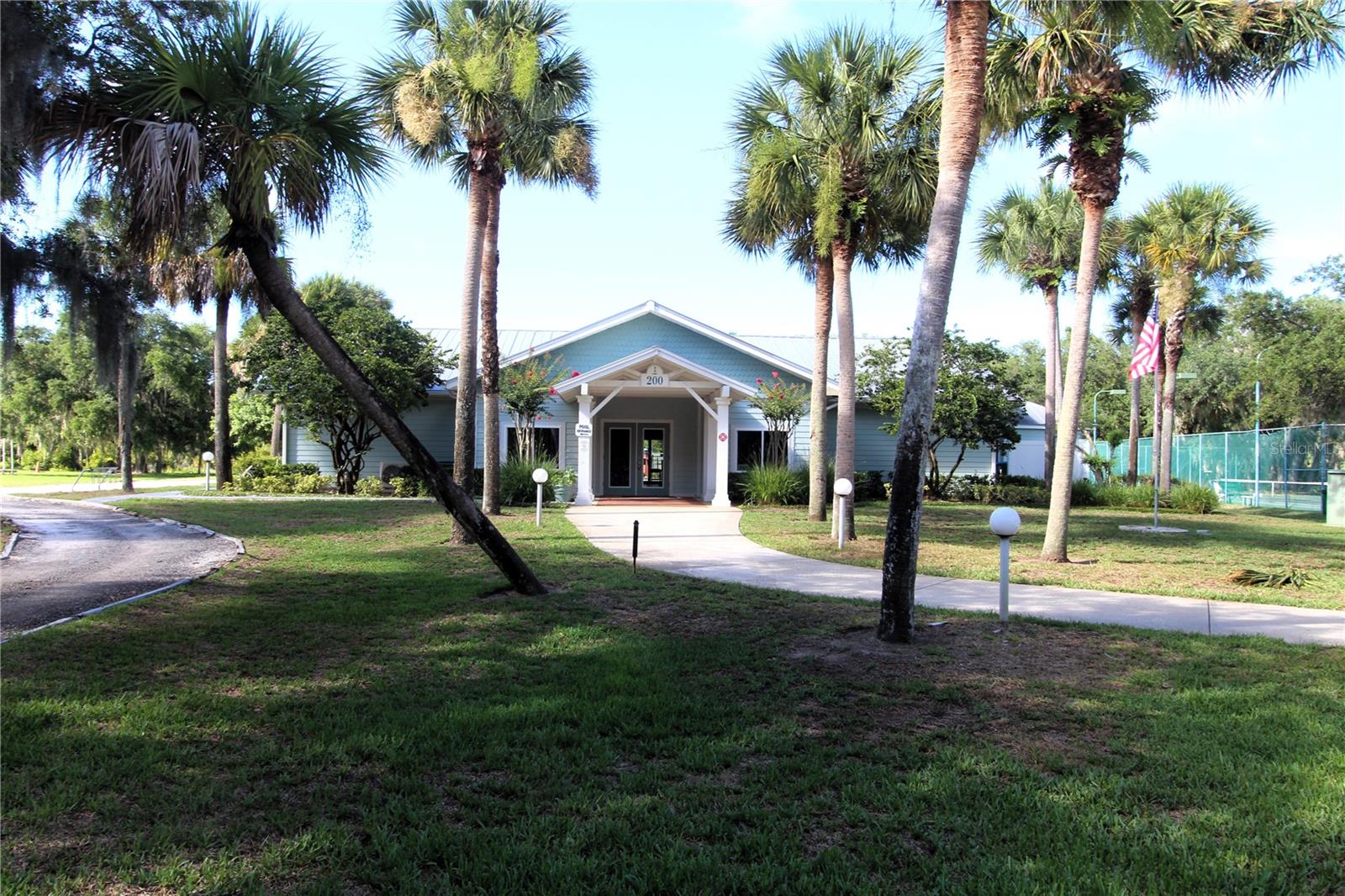 415 SIOUX BLVD, OAK HILL, FL, 32759