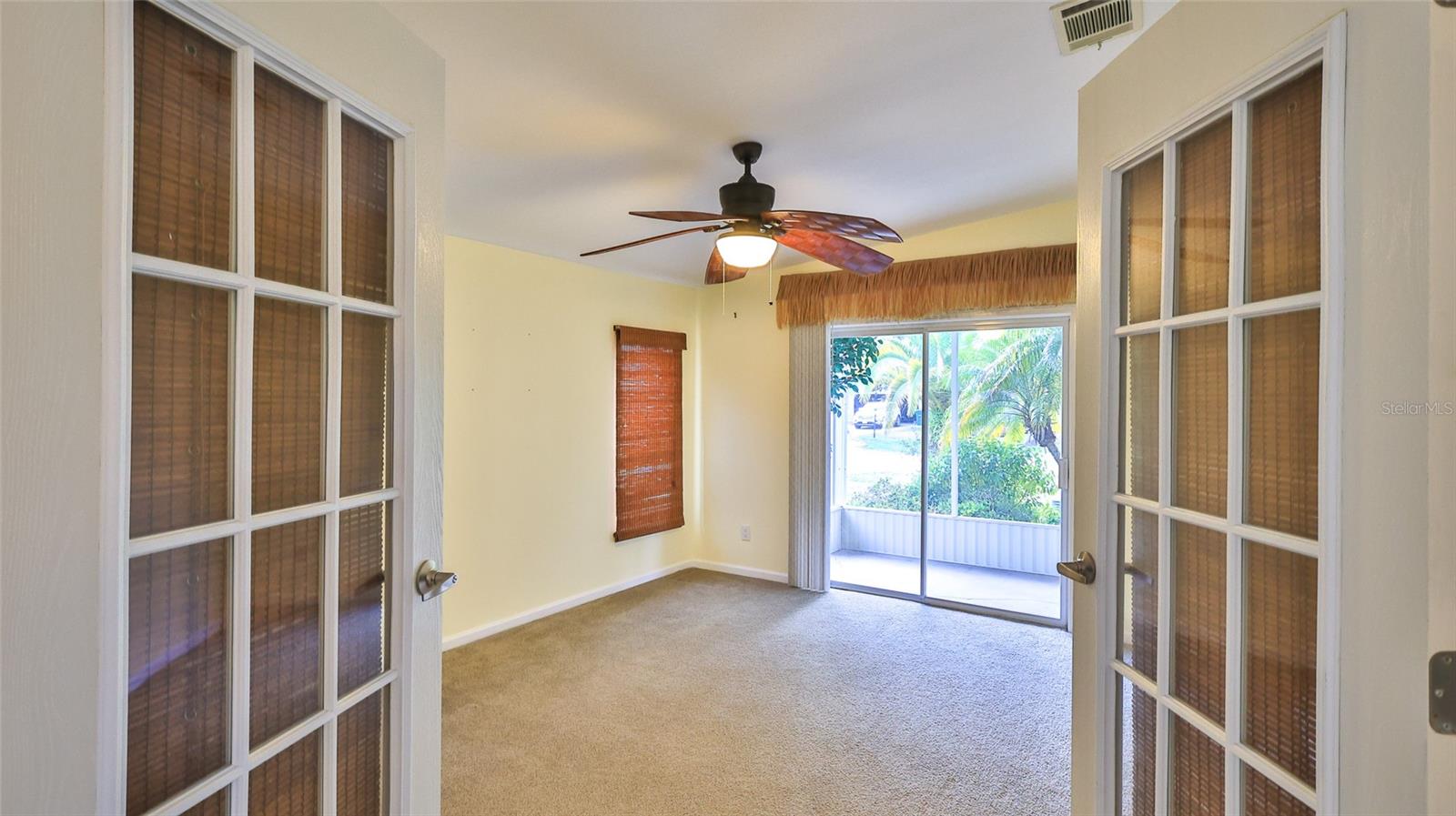 415 SIOUX BLVD, OAK HILL, FL, 32759