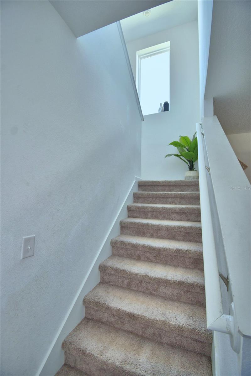 1737 HILL TOP DR, DUNDEE, FL, 33838