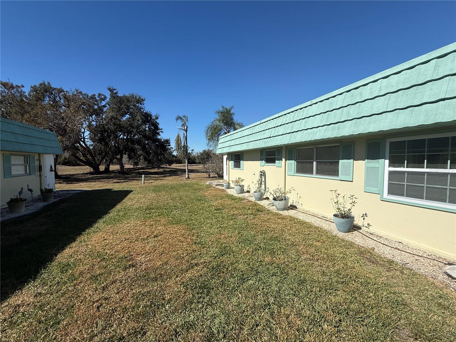 101 CAMBRIDGE TRL #212, SUN CITY CENTER, FL, 33573