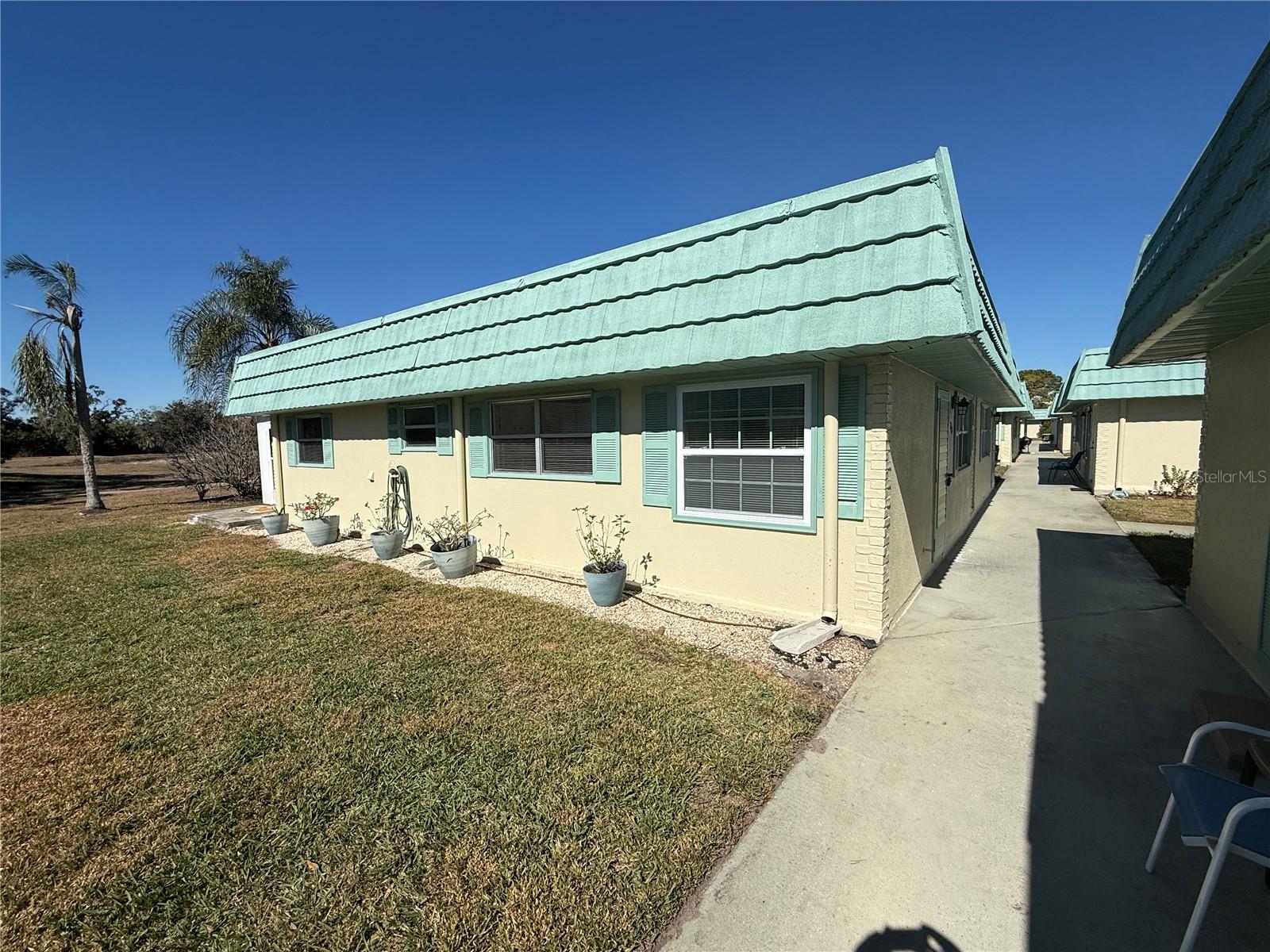 101 CAMBRIDGE TRL #212, SUN CITY CENTER, FL, 33573