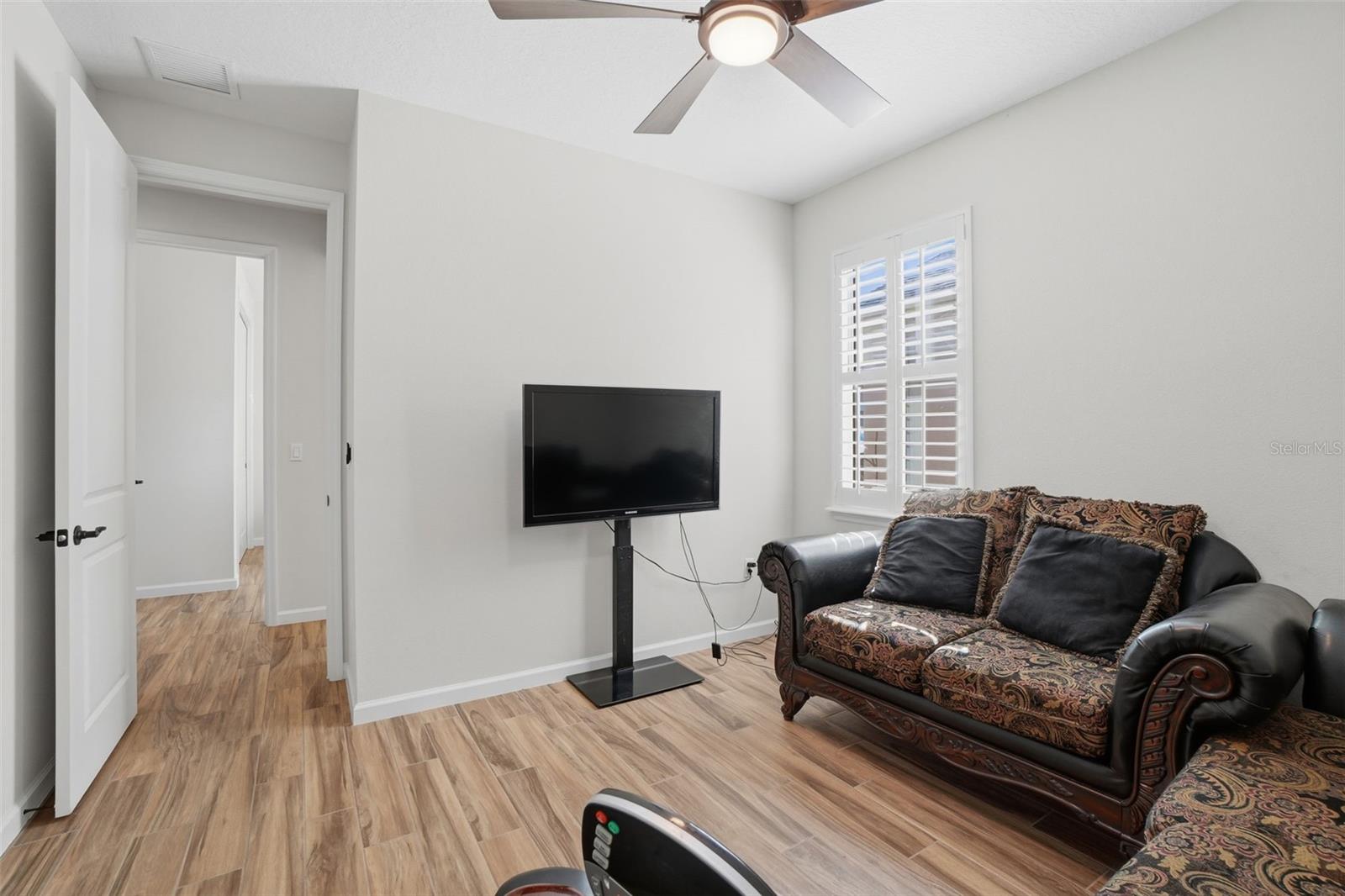 1102 VICTORIA HILLS DR S, DELAND, FL, 32724