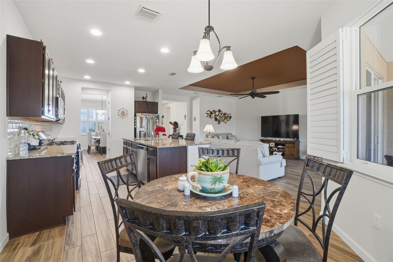 1102 VICTORIA HILLS DR S, DELAND, FL, 32724