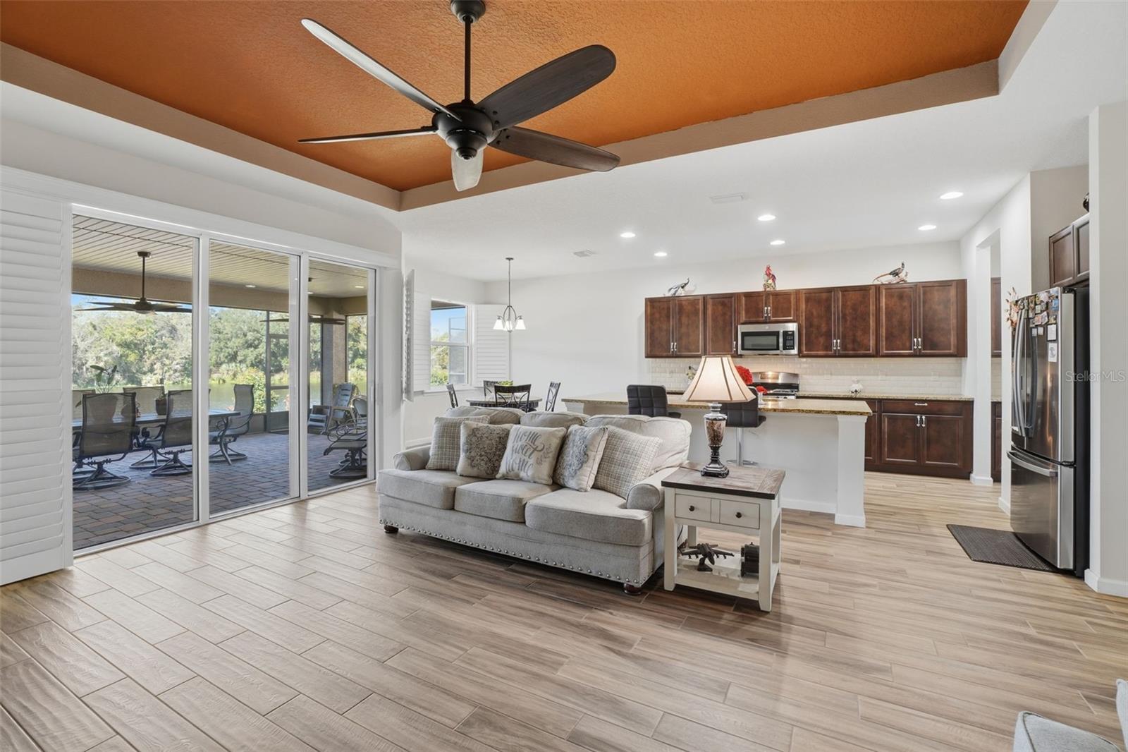 1102 VICTORIA HILLS DR S, DELAND, FL, 32724