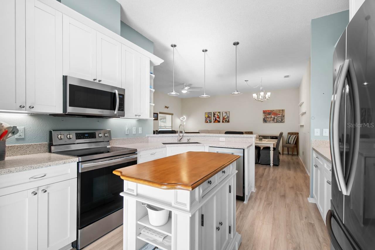 1025 NEW WINSOR LOOP #28, SUN CITY CENTER, FL, 33573