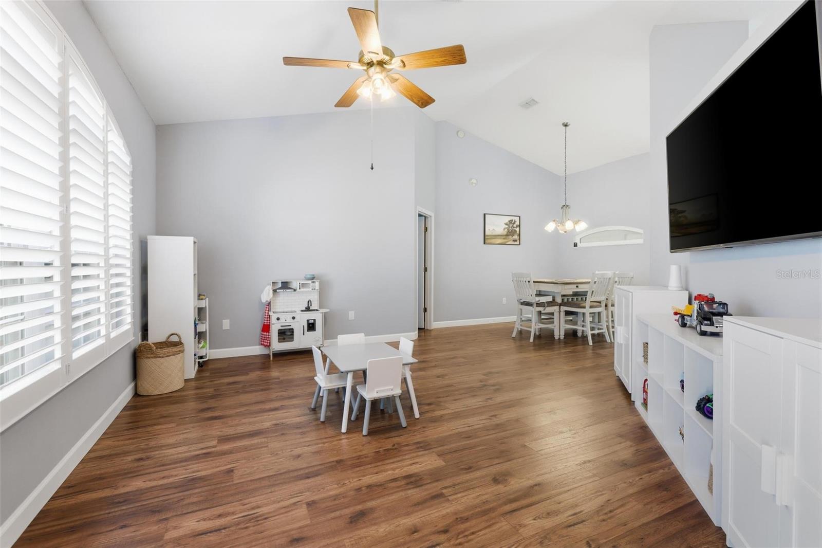 345 RUTH JENNINGS DR, DEBARY, FL, 32713