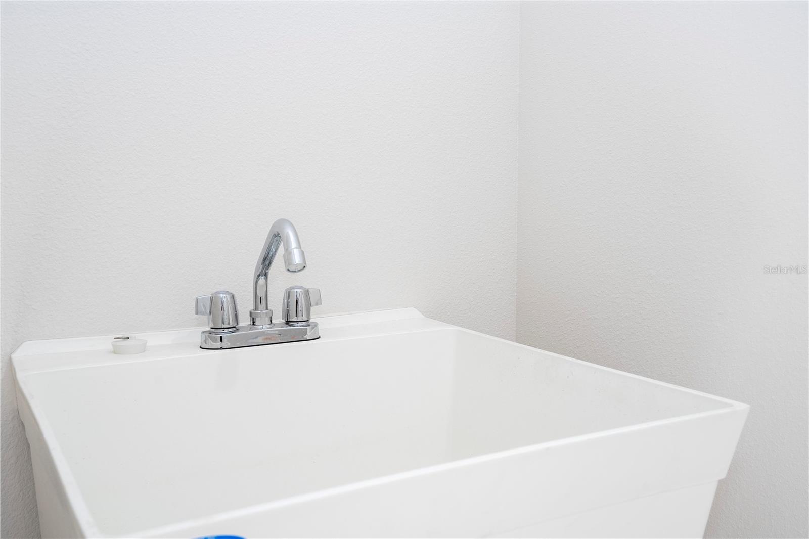 427 EAST 13TH STREET, APOPKA, FL, 32703