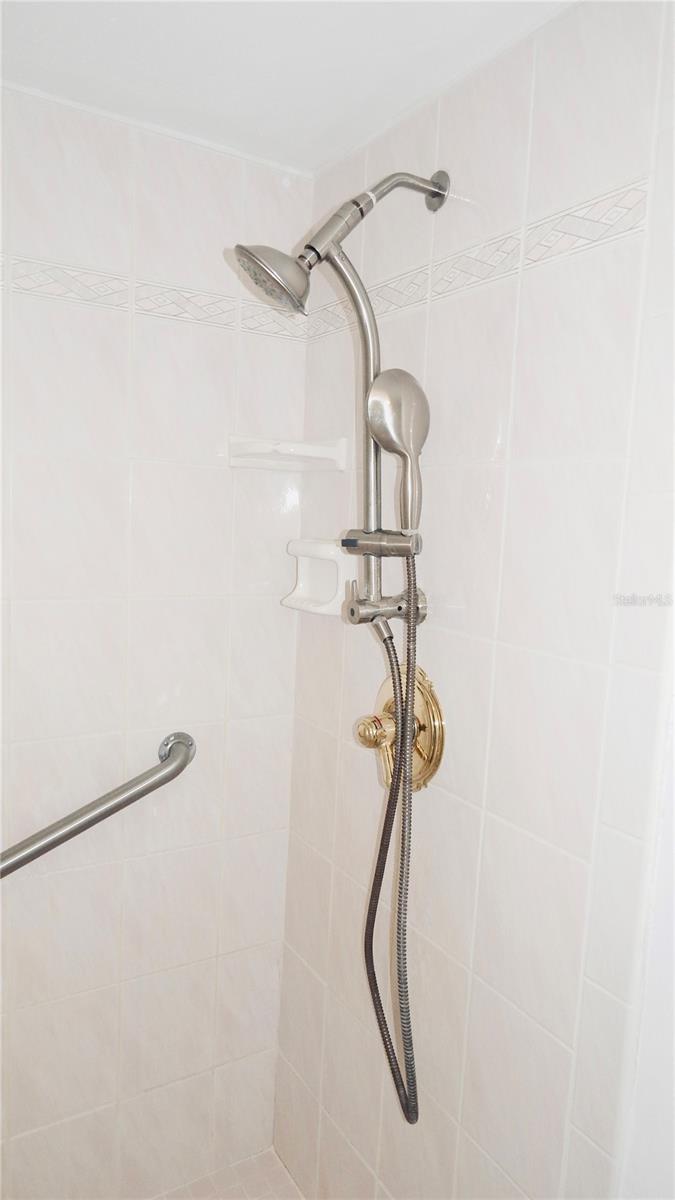 4606 W GRAY ST #206, TAMPA, FL, 33609