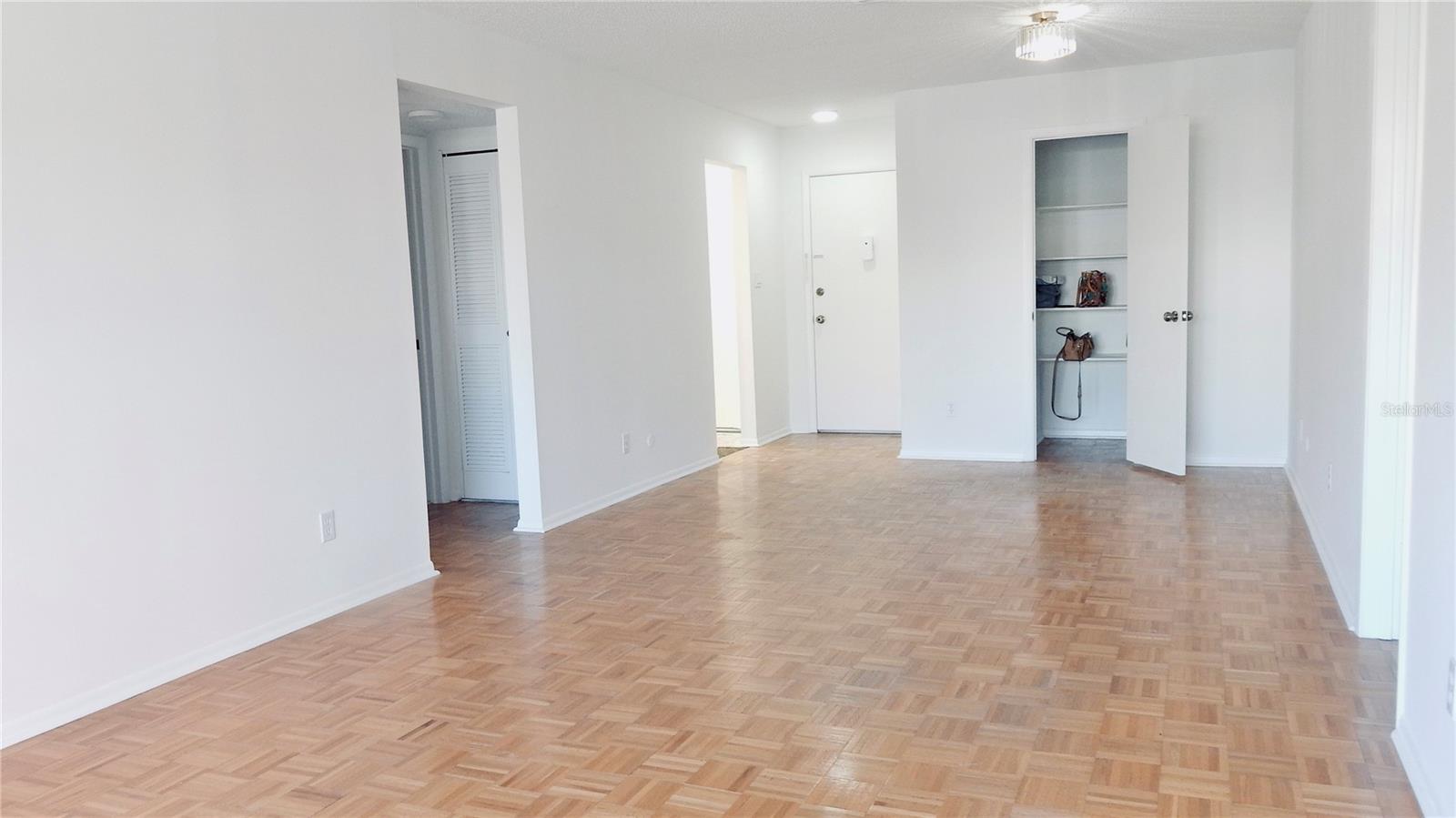 4606 W GRAY ST #206, TAMPA, FL, 33609