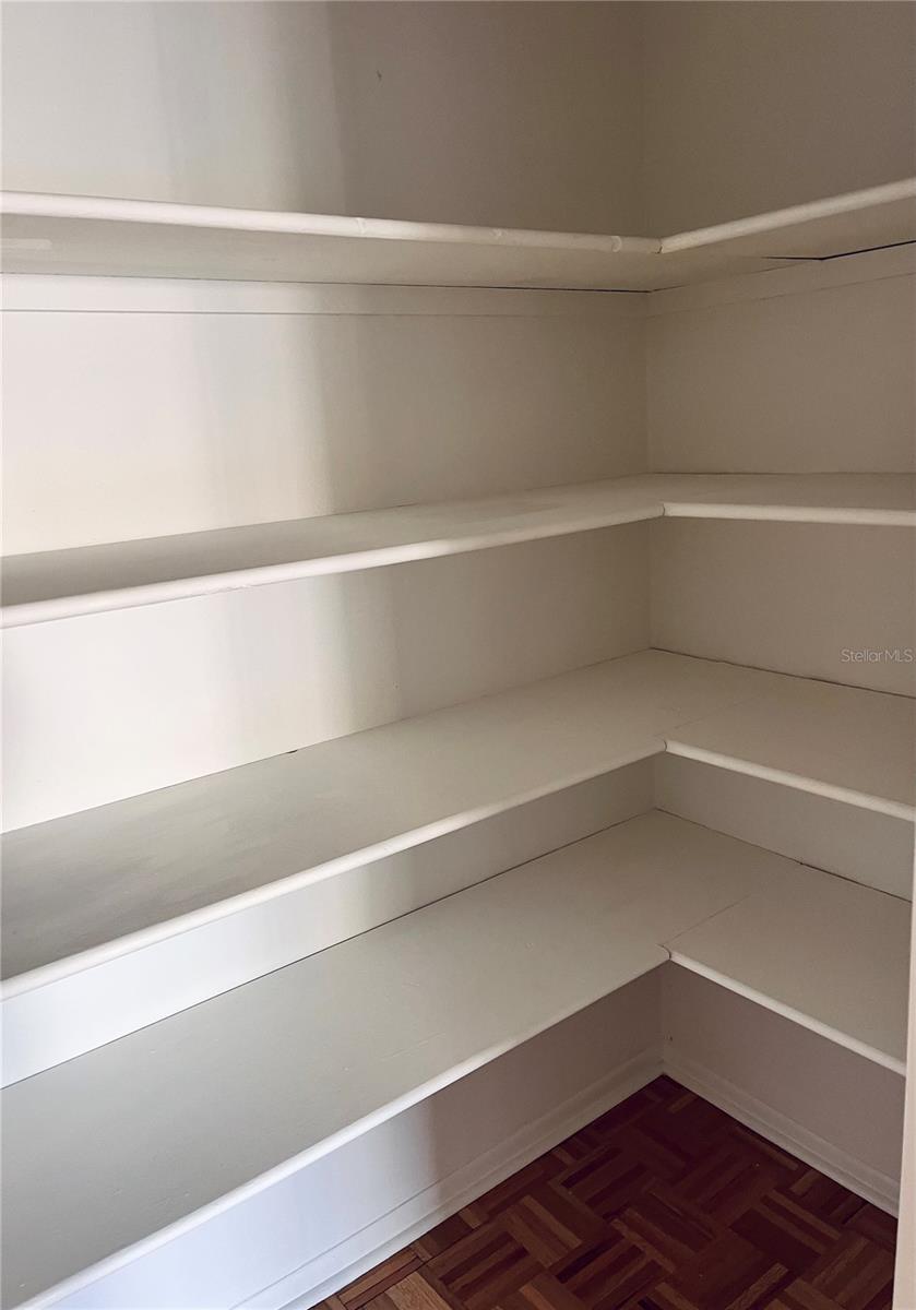 4606 W GRAY ST #206, TAMPA, FL, 33609