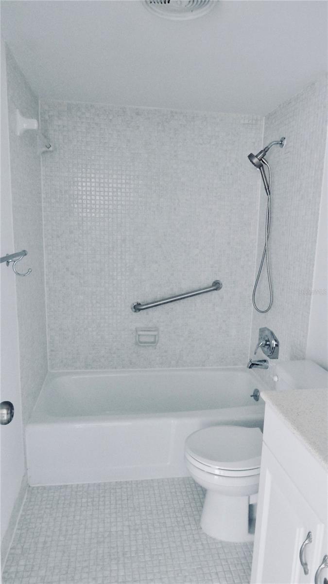 4606 W GRAY ST #206, TAMPA, FL, 33609