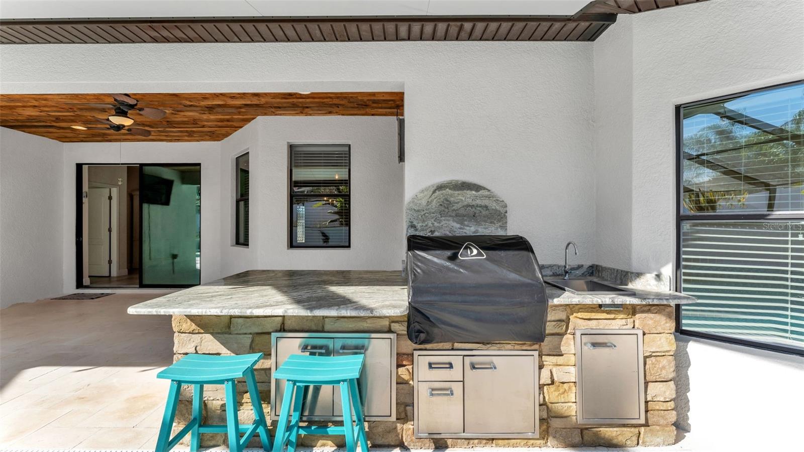 3939 SUNSET LAKE DR, LAKELAND, FL, 33810