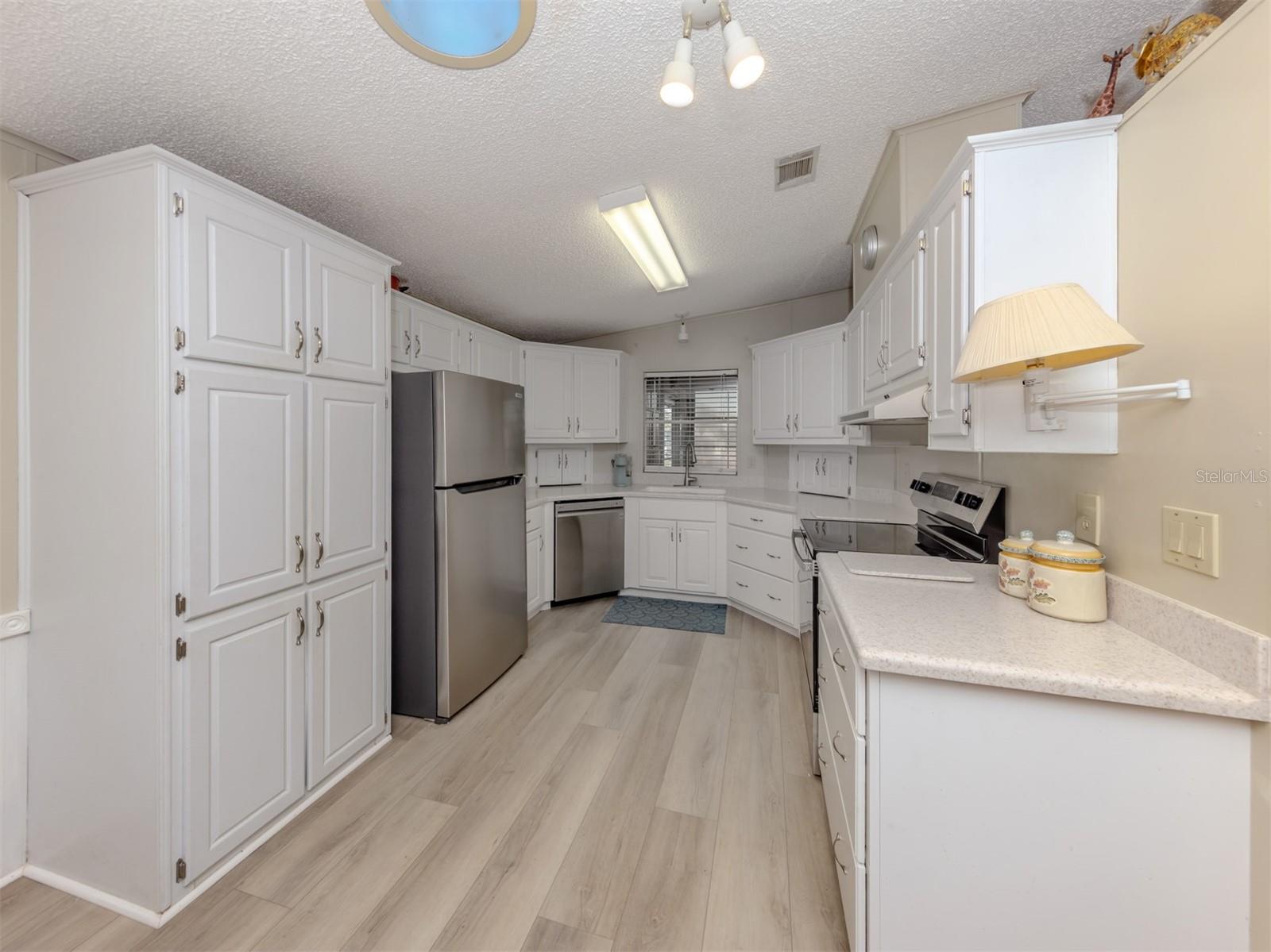 548 AMBERJACK DR, NORTH PORT, FL, 34287