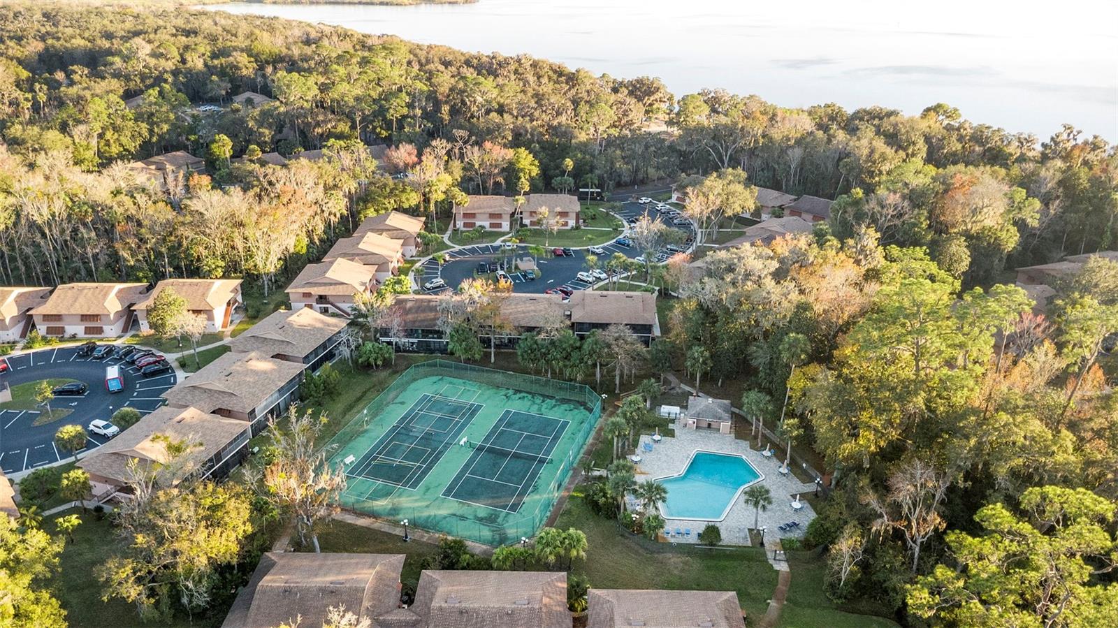 180 MAGNOLIA WOODS CT #20C, DELTONA, FL, 32725