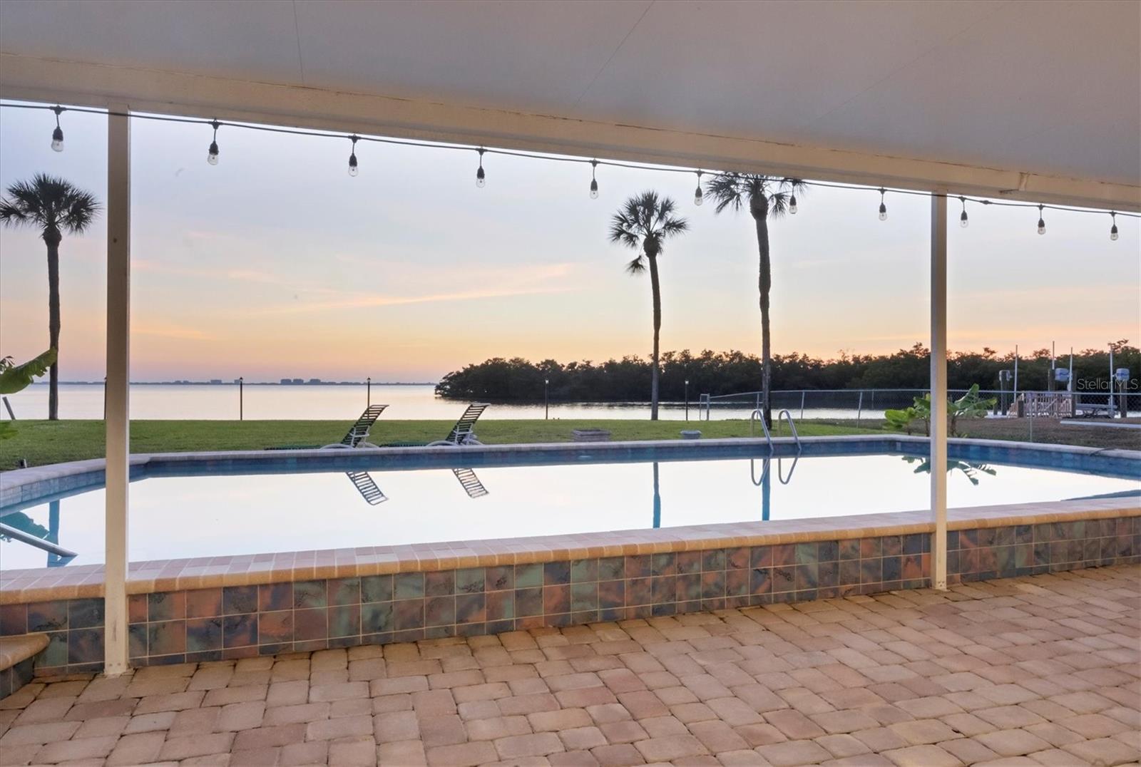 7318 WESTMORELAND DR, SARASOTA, FL, 34243