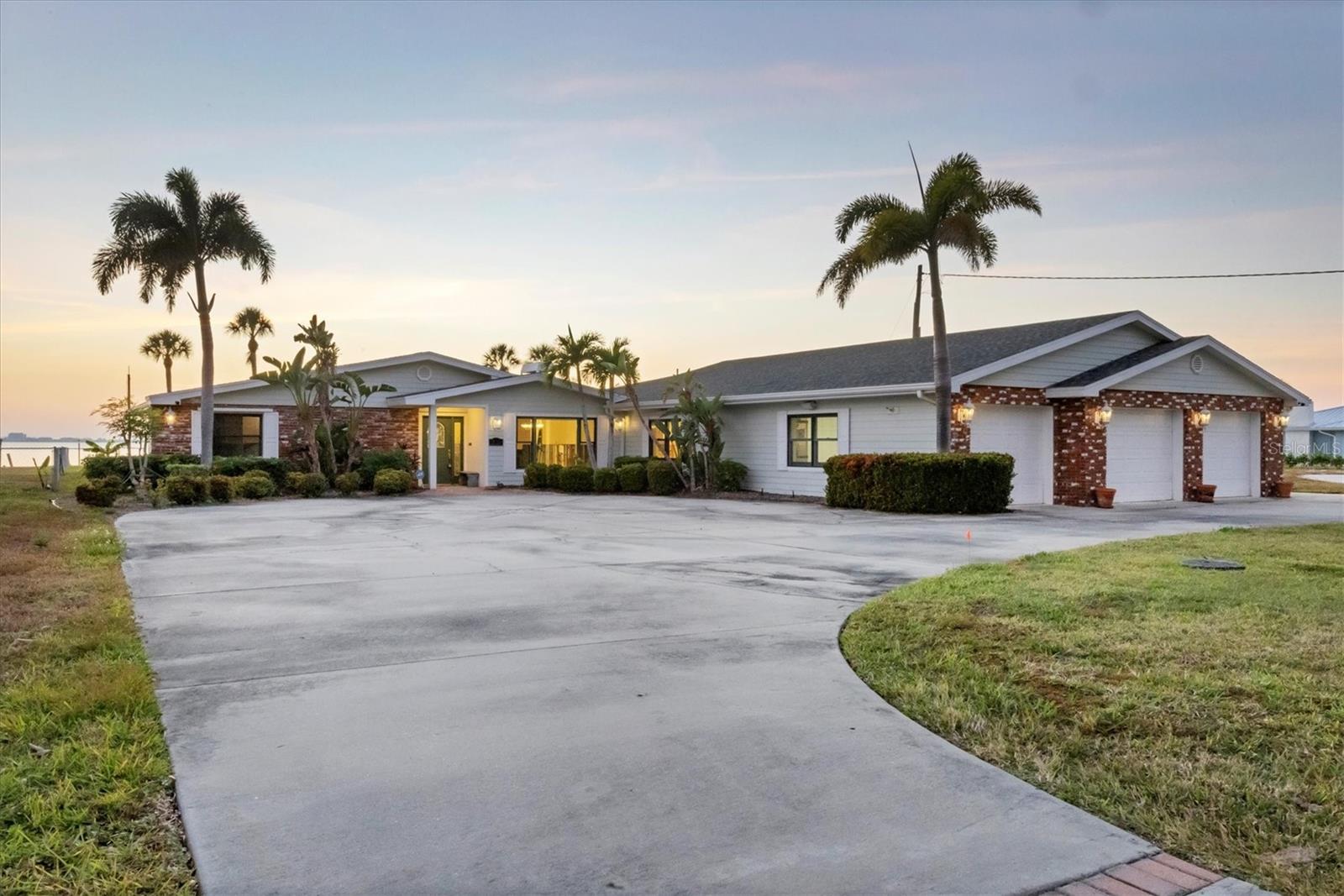 7318 WESTMORELAND DR, SARASOTA, FL, 34243