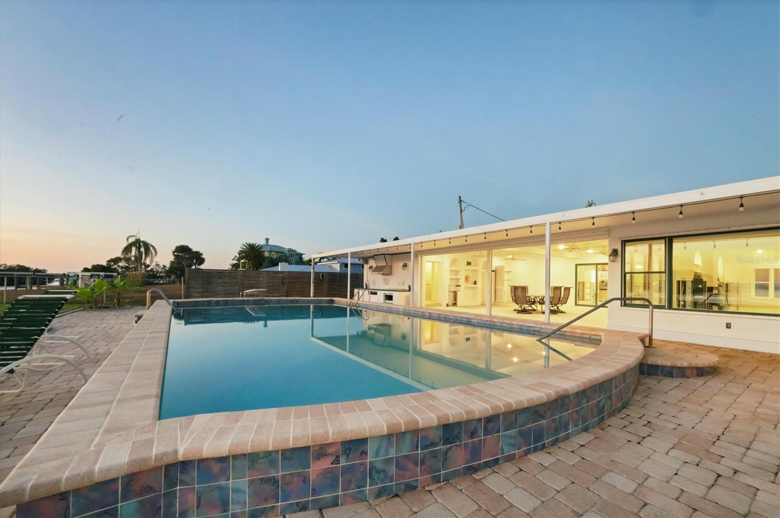 7318 WESTMORELAND DR, SARASOTA, FL, 34243