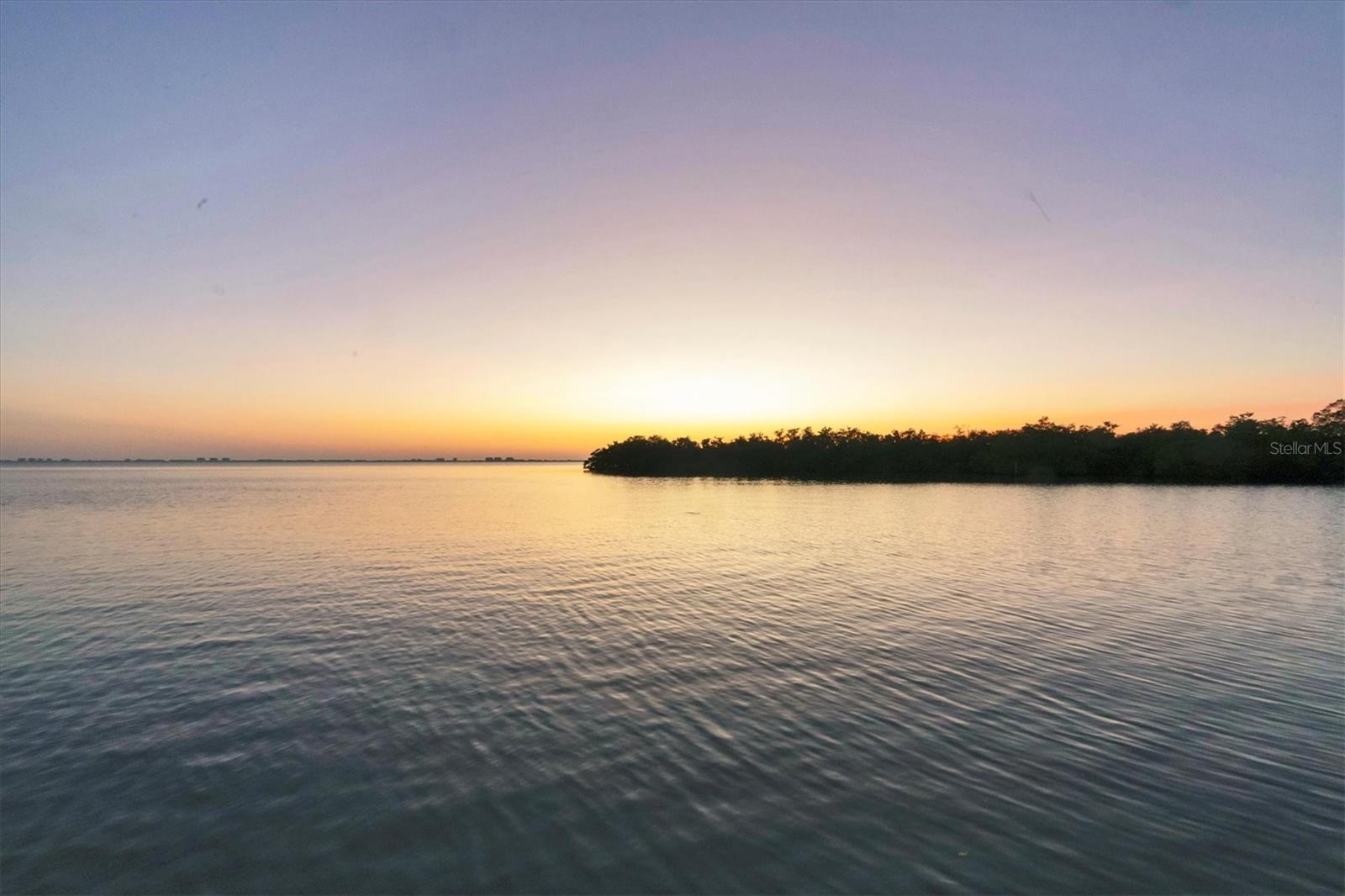 7318 WESTMORELAND DR, SARASOTA, FL, 34243