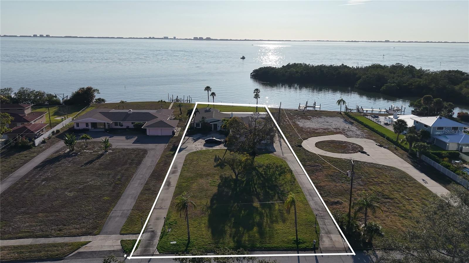 7318 WESTMORELAND DR, SARASOTA, FL, 34243