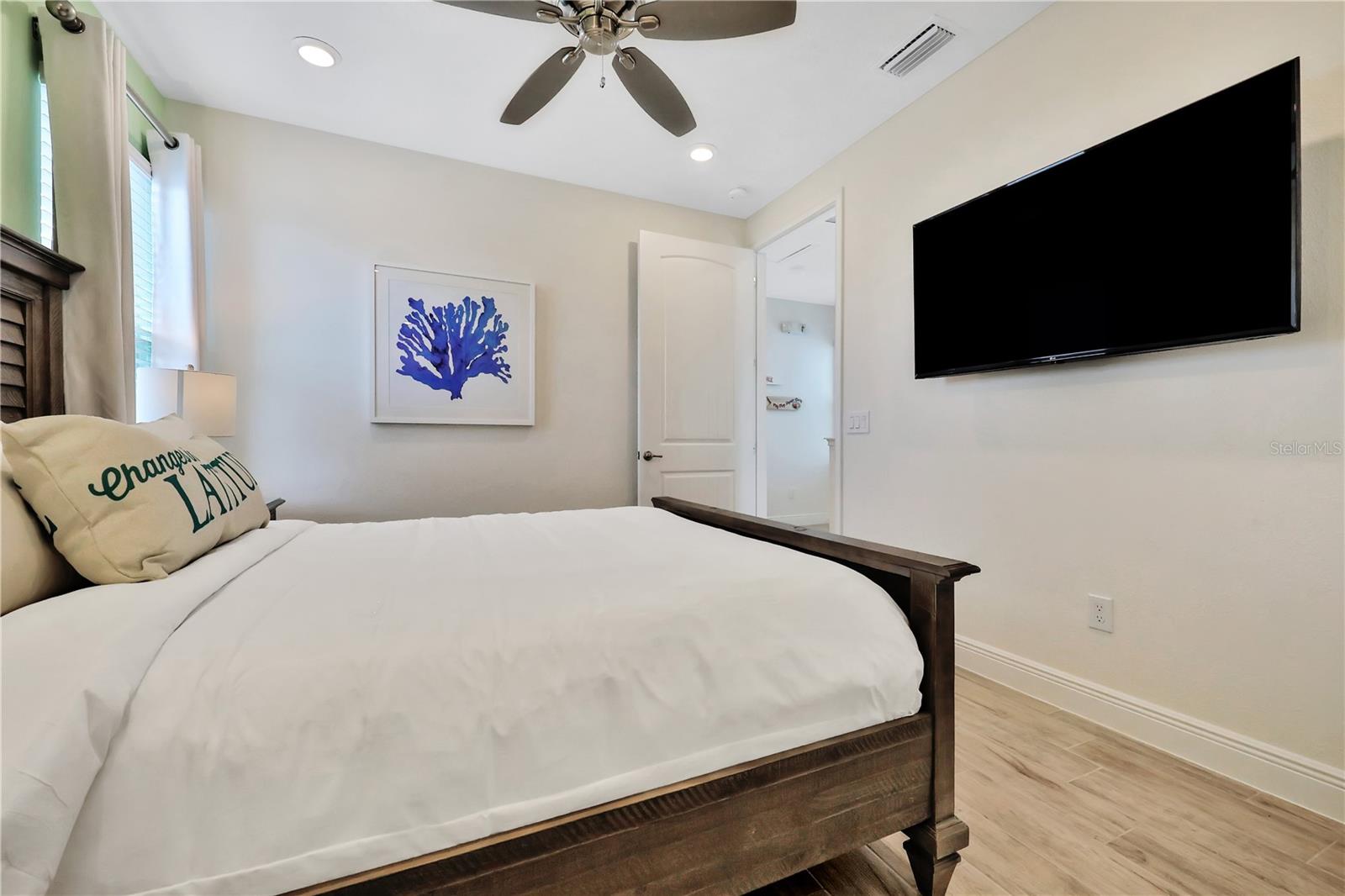 8049 LOST SHAKER LN, KISSIMMEE, FL, 34747