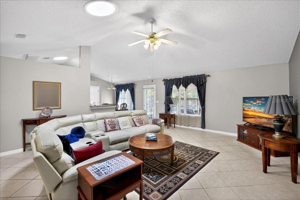 39 PRINCESS DOLORES LN, PALM COAST, FL, 32164