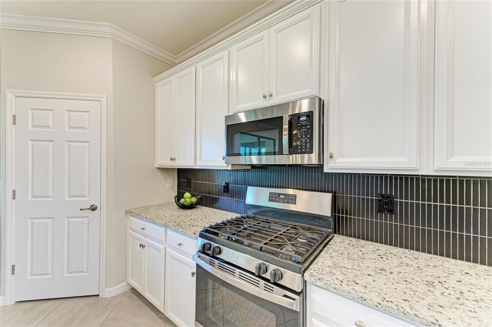 6076 WORSHAM LN #103, BRADENTON, FL, 34211