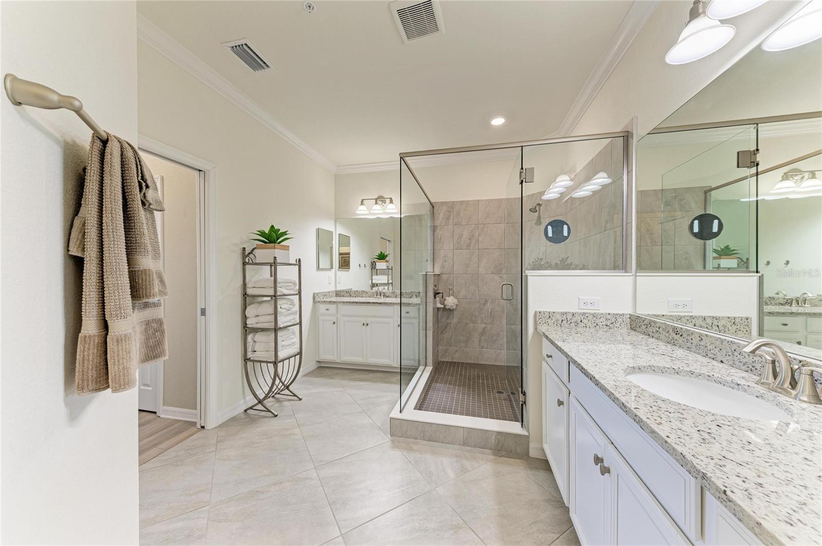 6076 WORSHAM LN #103, BRADENTON, FL, 34211