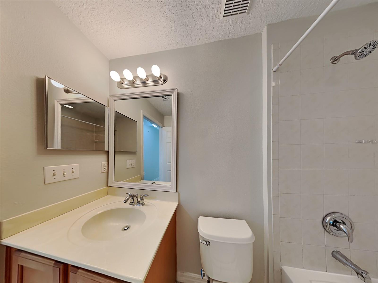 10193 OAK CREST RD, ORLANDO, FL, 32829