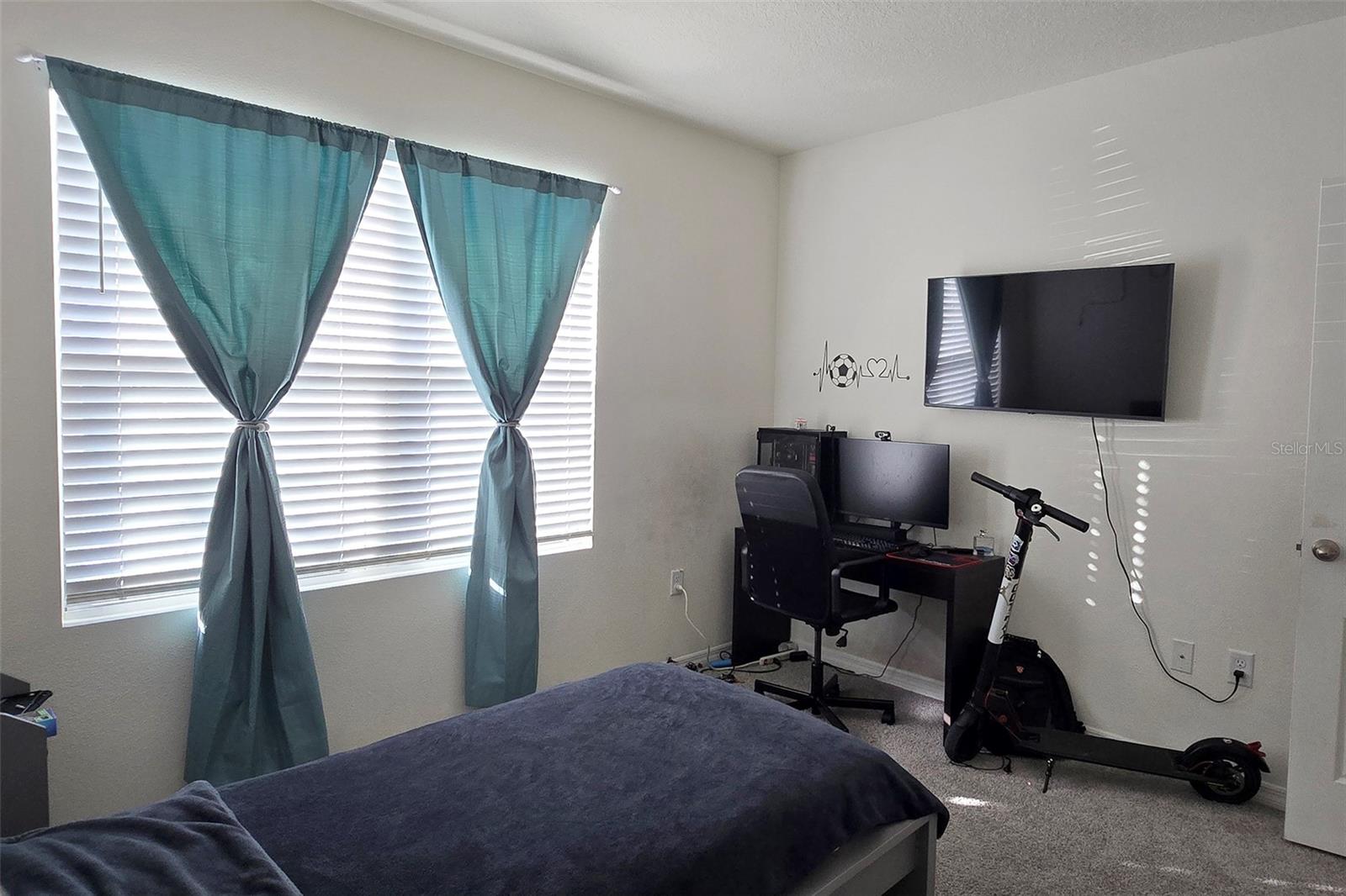 1421 CUMBERLAND AVE, DAVENPORT, FL, 33837