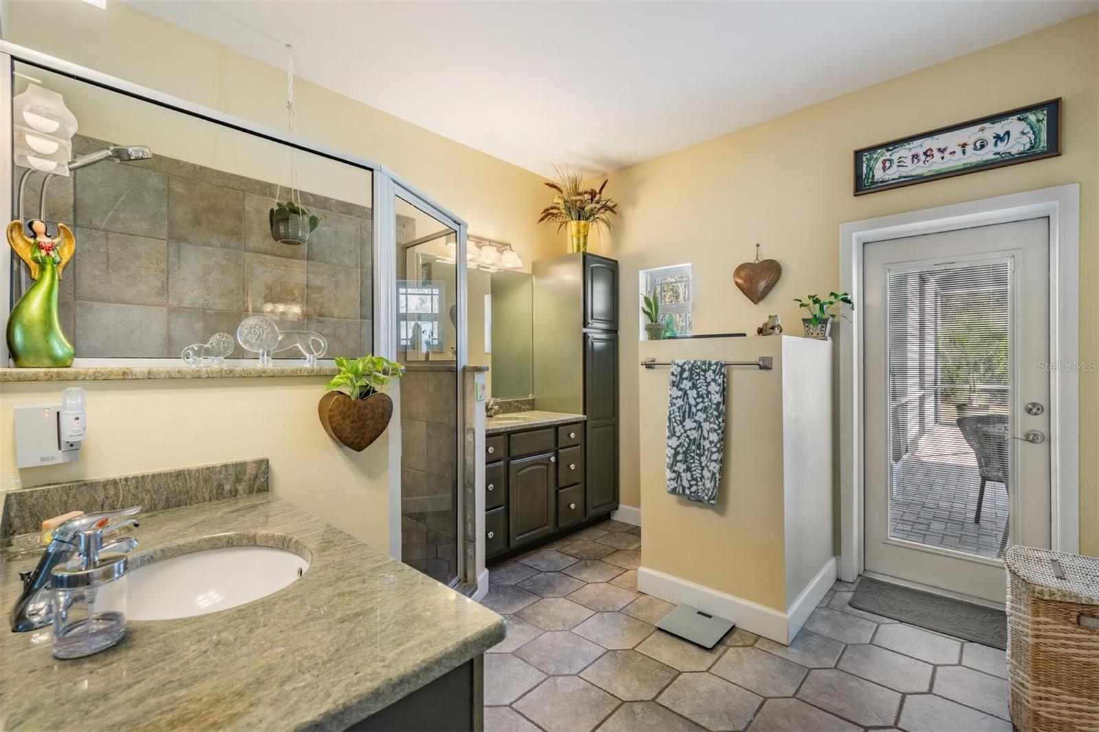 8027 EHREN CUTOFF, LAND O LAKES, FL, 34639