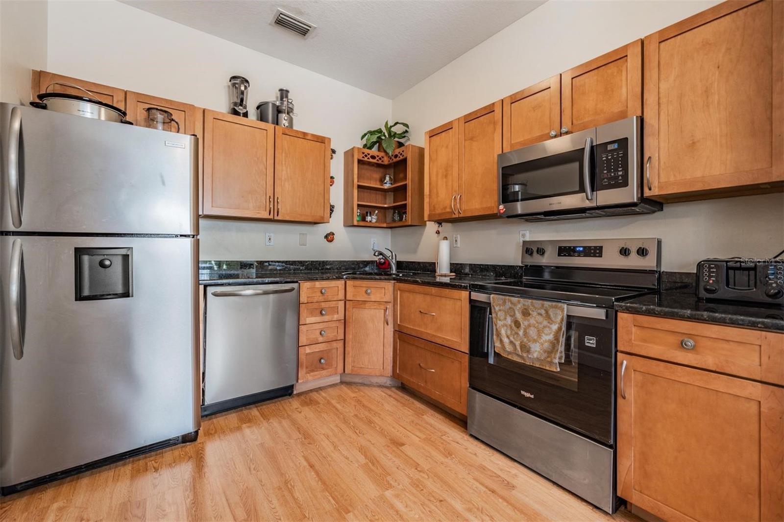 8027 EHREN CUTOFF, LAND O LAKES, FL, 34639