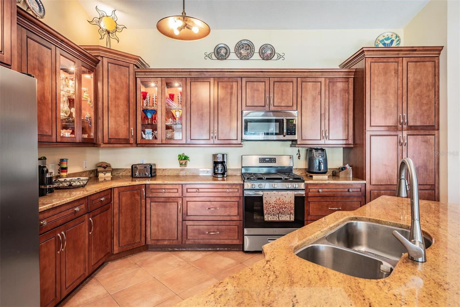 8027 EHREN CUTOFF, LAND O LAKES, FL, 34639