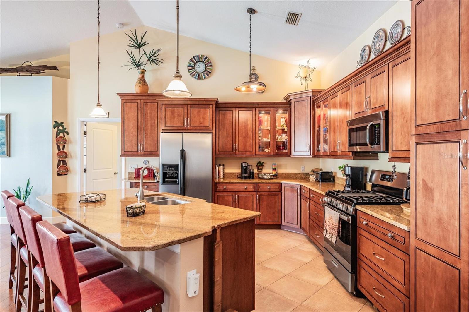 8027 EHREN CUTOFF, LAND O LAKES, FL, 34639