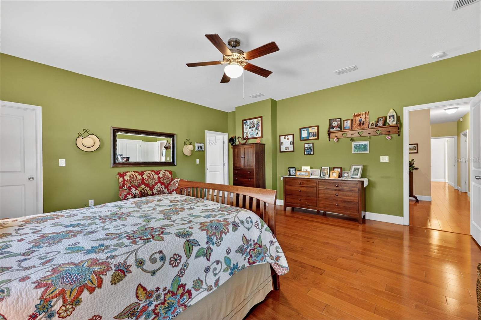 8027 EHREN CUTOFF, LAND O LAKES, FL, 34639