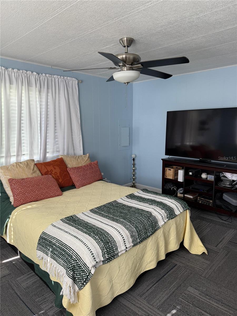 O6377806 Property Photo