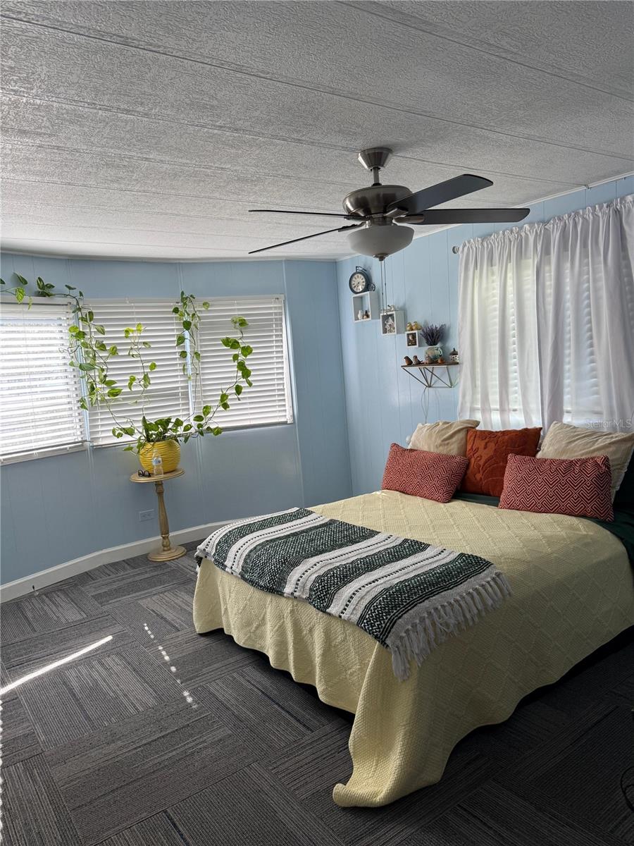 O6377806 Property Photo