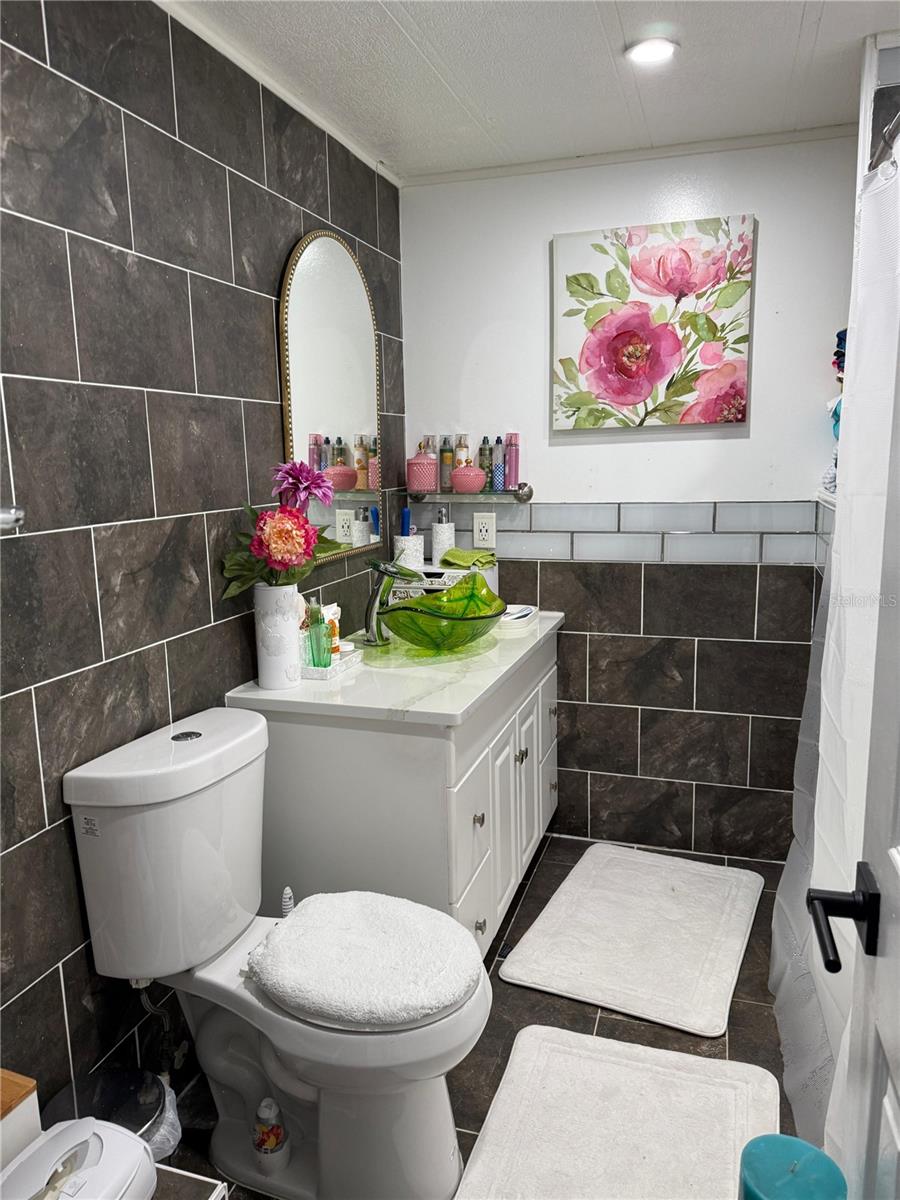 O6377806 Property Photo