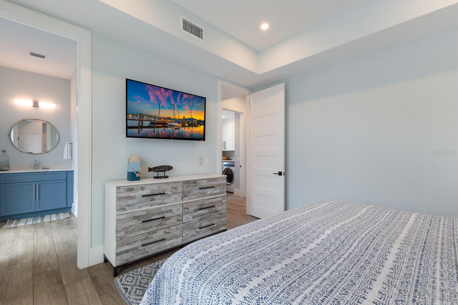 6605 GULF DR, HOLMES BEACH, FL, 34217