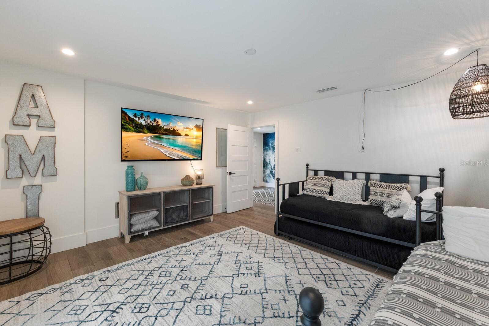 6605 GULF DR, HOLMES BEACH, FL, 34217