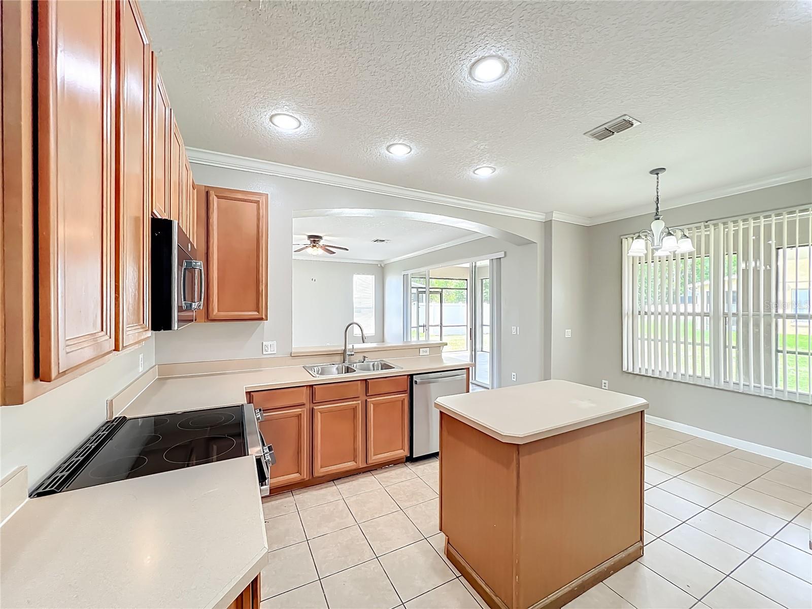 2600 LUTZA WAY, KISSIMMEE, FL, 34746