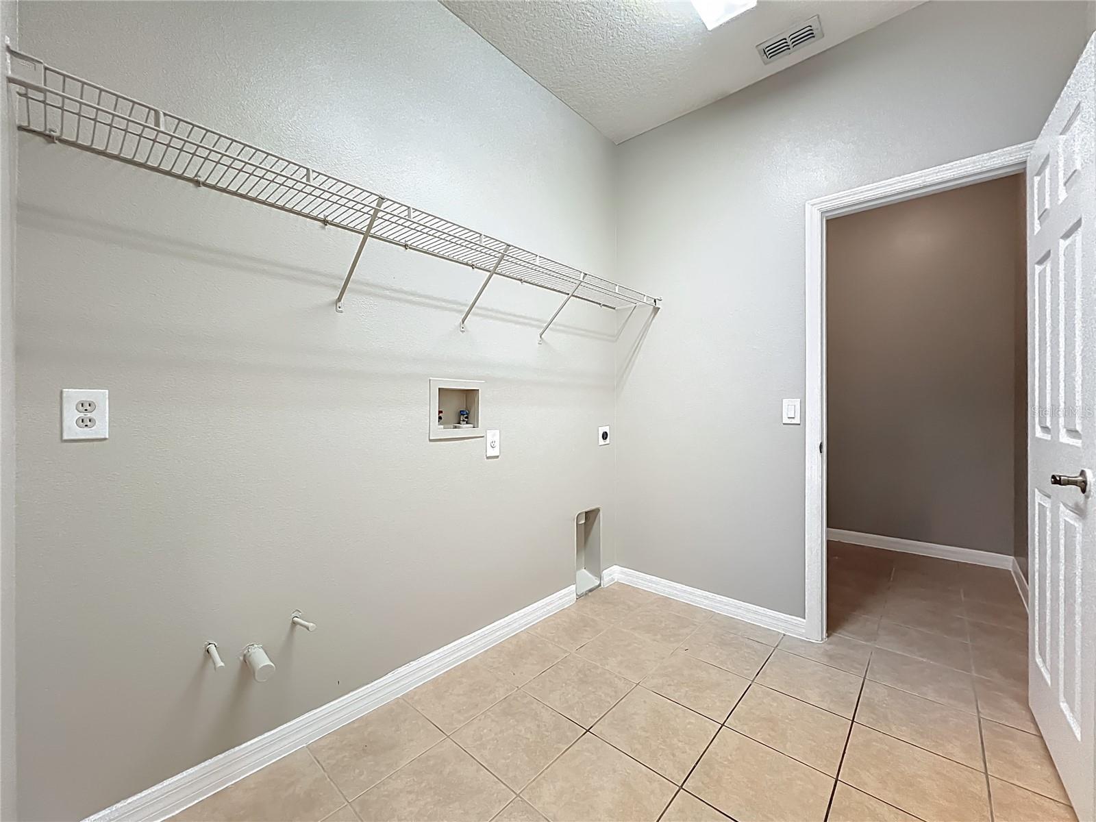 2600 LUTZA WAY, KISSIMMEE, FL, 34746