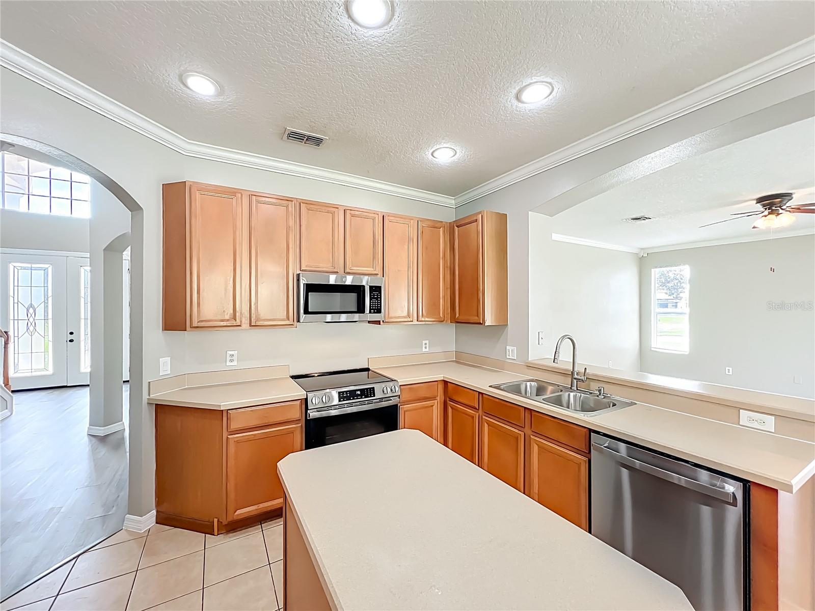 2600 LUTZA WAY, KISSIMMEE, FL, 34746