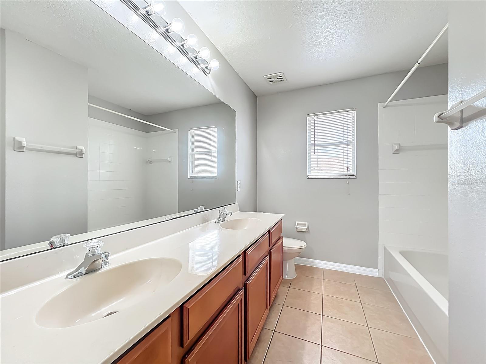 2600 LUTZA WAY, KISSIMMEE, FL, 34746