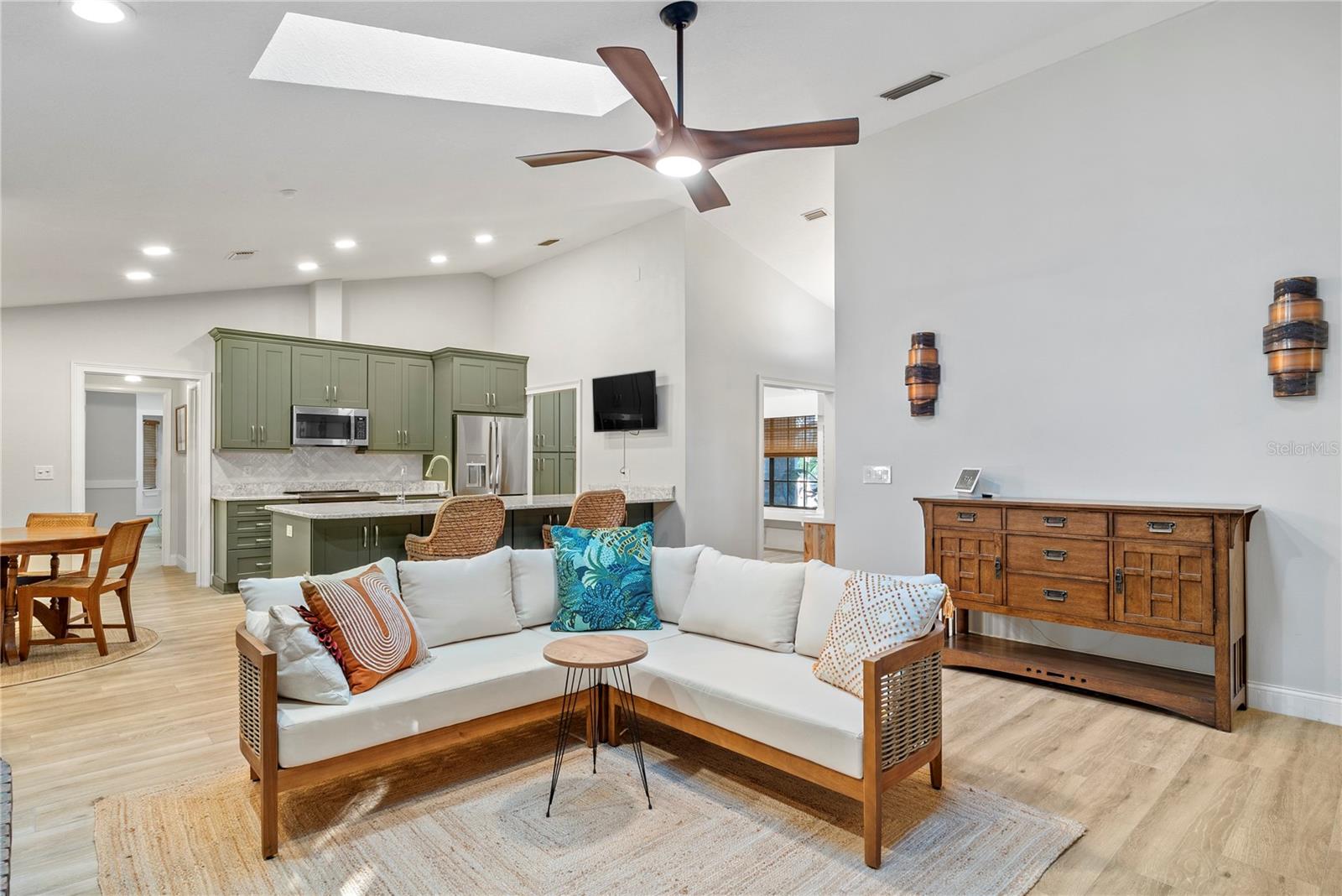 1113 CLIMBING ROSE DR, ORLANDO, FL, 32818